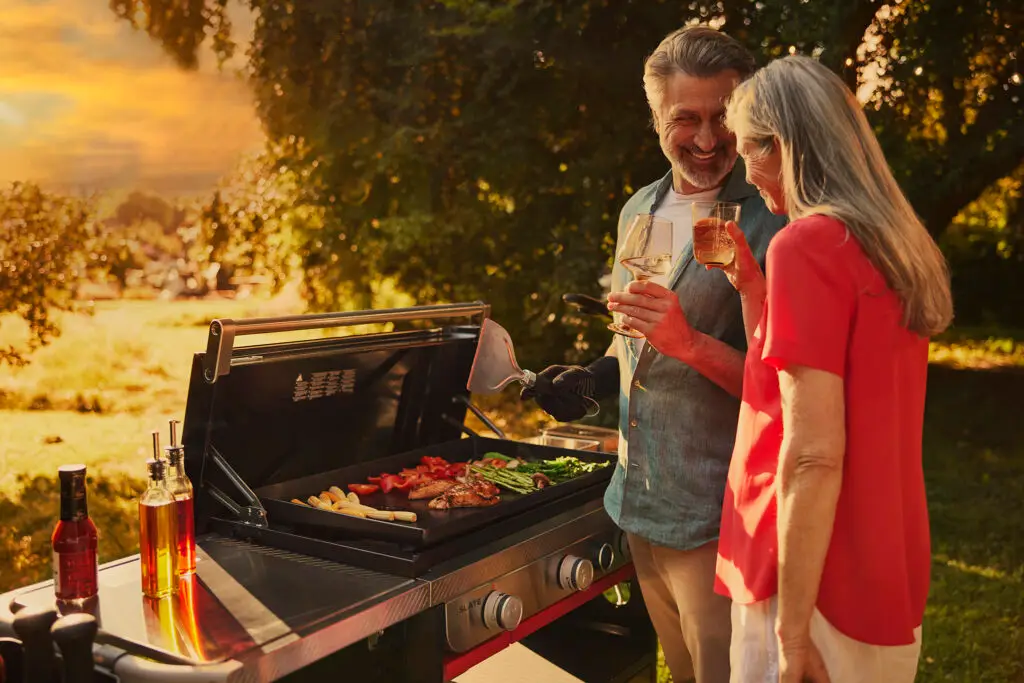 Weber_Plancha_Slate_2026_004